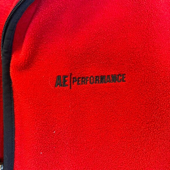 AE Mens Fleece Vest Small Performance Red & Black With Zippered Pockets Durable - Picture 7 of 8